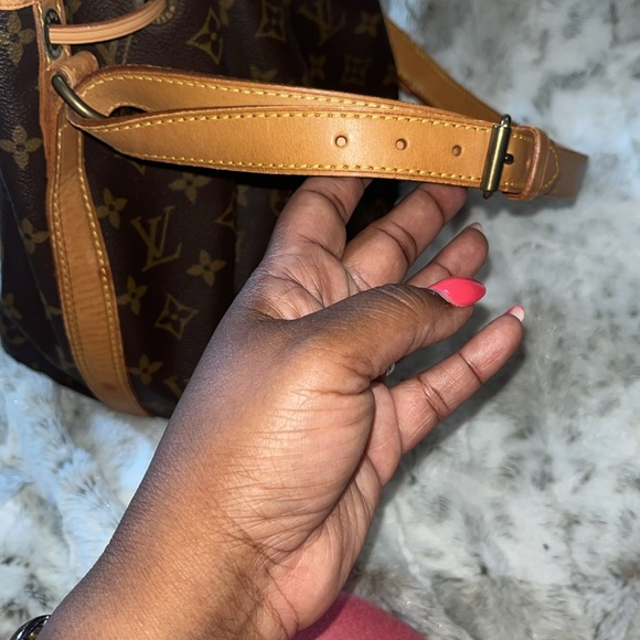 Limited time only PRICE DROP Authentic LV MM Noè comes with Dust bag and COA - Picture 4 of 15